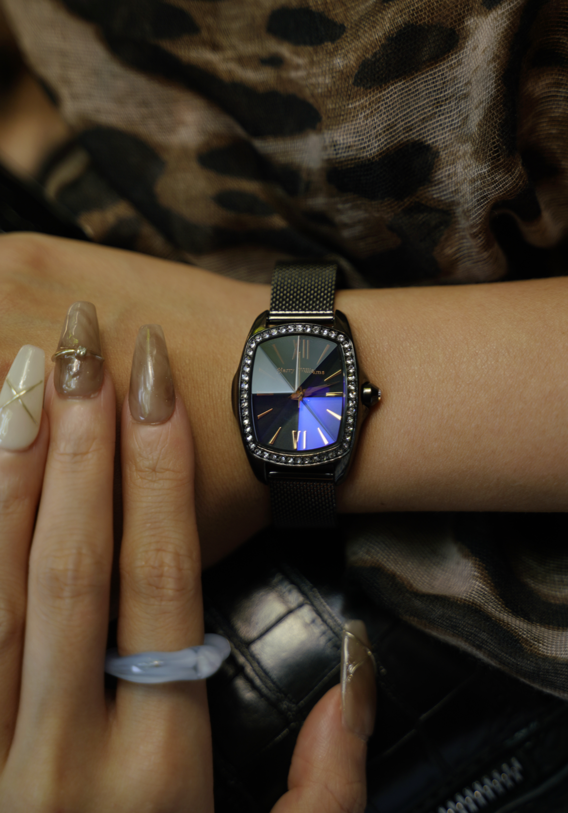 Diamond Dial Mesh
